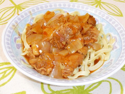 濃厚で旨味たっぷり♪ポークシチューパスタ